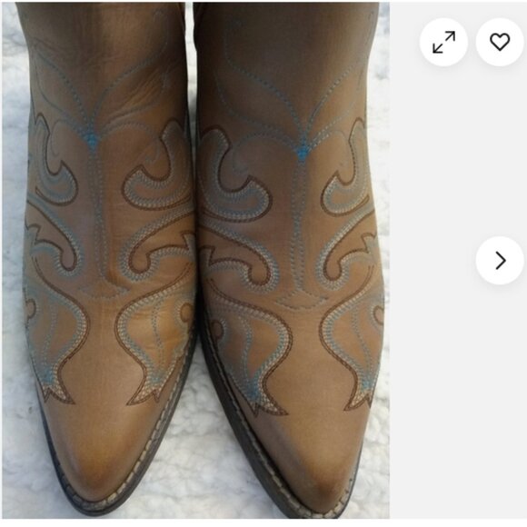 Circle G Embroidered booties NW BOX 10 M - Picture 5 of 6